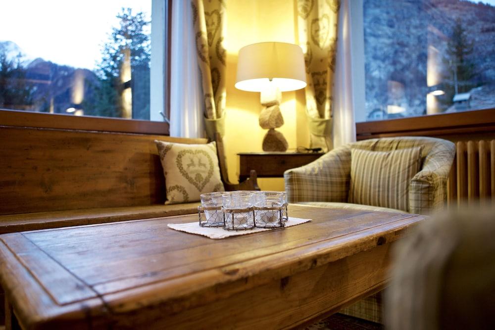 Hotel Croux Courmayeur Exterior foto